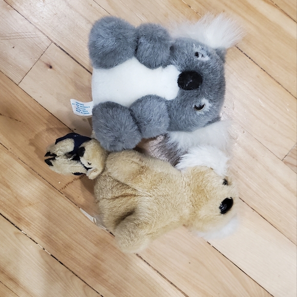 **FREE with any purchase!**Mini Koala toy lot - Picture 2 of 3